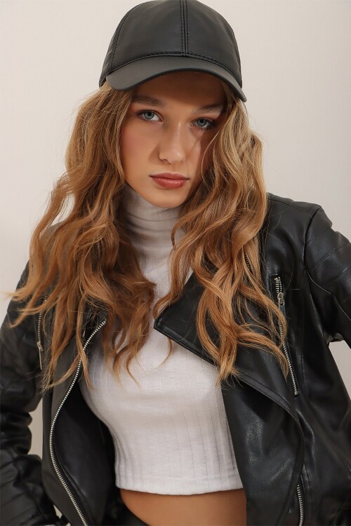 Siyah Suni Deri Şapka