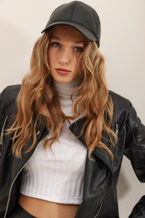 Siyah Suni Deri Şapka