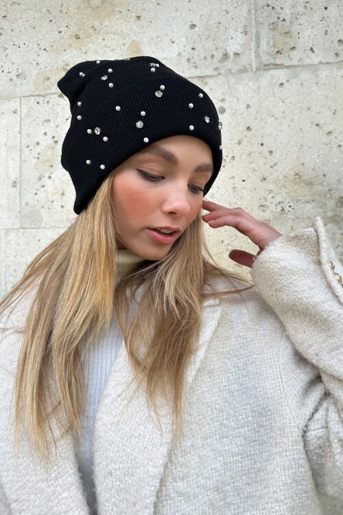 Siyah Taş İşlemeli Bere