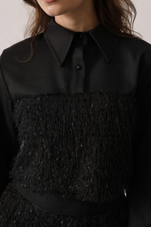 Tüylü Gömlek Detaylı Bluz Ve Mini Etek Takım