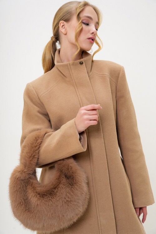 Sütlü Kahve Tüylü Suni Kürük Omuz Çantası