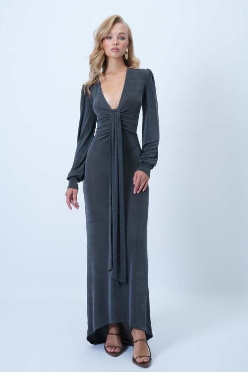 V Yaka Fular Detaylı Maxi Boy Buzzy Premium Elbise