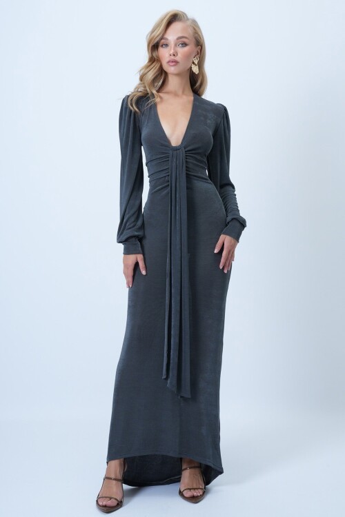 V Yaka Fular Detaylı Maxi Boy Buzzy Premium Elbise
