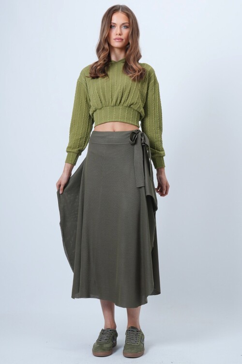 Asimetrik Kesim Kendinden Dokulu Bağlamalı Etek