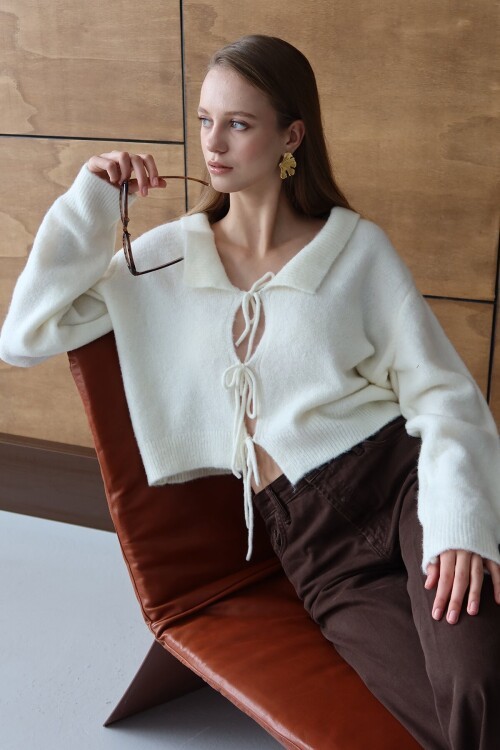 Bağlama Detaylı Polo Yaka Triko Hırka