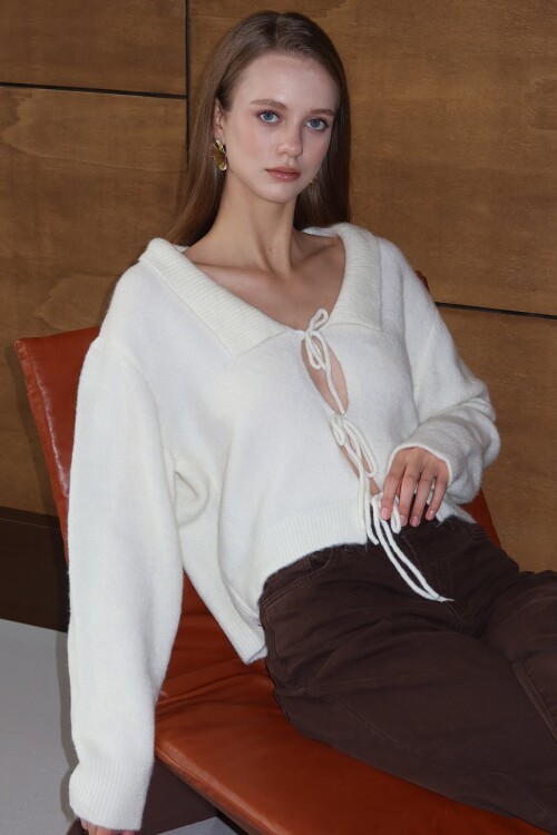 Bağlama Detaylı Polo Yaka Triko Hırka