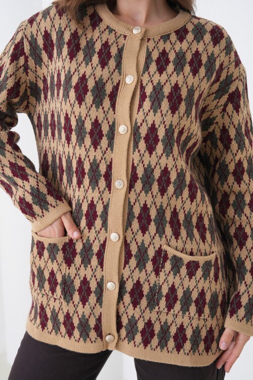 Baklava Desenli Düğmeli Cepli Triko Hırka