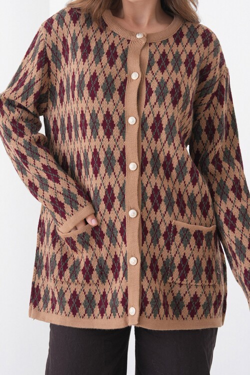 Baklava Desenli Düğmeli Cepli Triko Hırka