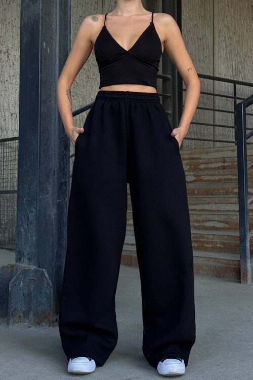 Beli ve Paçası LAstikli Çift Cepli 3 İplik Eşofman Altı