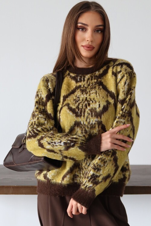 Bisiklet Yaka Desenli Triko Kazak