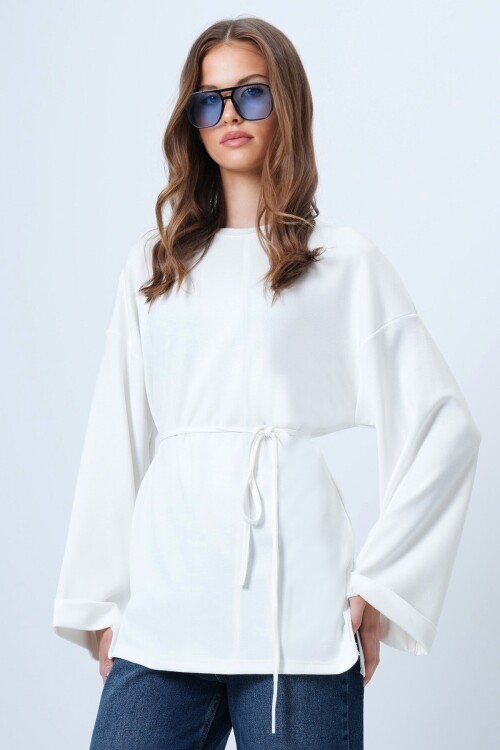 Bisiklet Yaka Duble Kol Yanı Çımalı Yırtmaçlı Bluz