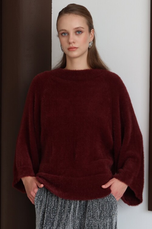 Bisiklet Yaka Geniş Kollu Yumoş Kazak