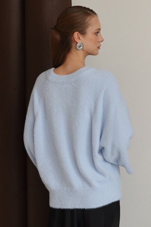 Bisiklet Yaka Geniş Kollu Yumoş Kazak