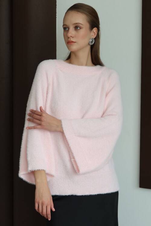 Bisiklet Yaka Geniş Kollu Yumoş Kazak