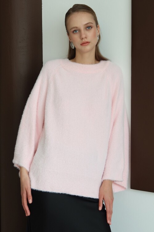 Bisiklet Yaka Geniş Kollu Yumoş Kazak