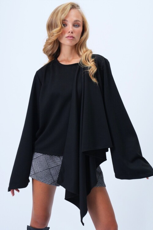 Bisiklet Yaka Kendinden Şal Detaylı Geniş Kesim Tasarım Bluz