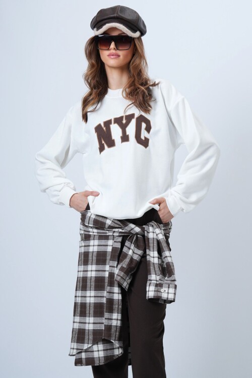 Bisiklet Yaka Nakışlı Ribanalı Uzun Kollu İçi Şardonlu 3 İplik Sweatshirt