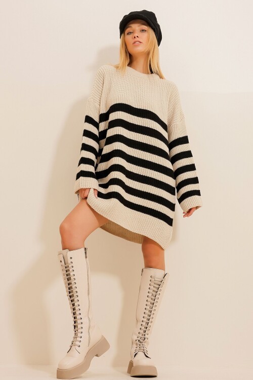 Bisiklet Yaka Oversize Çizgili Triko Bluz