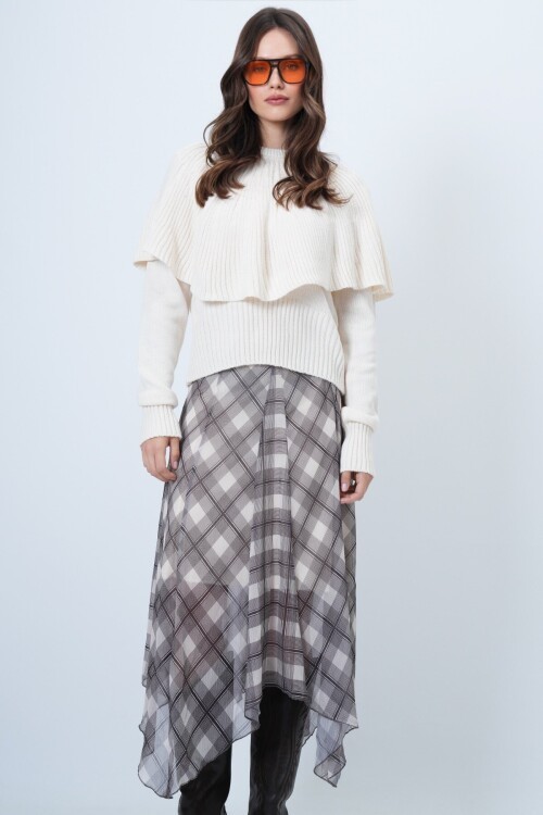 Bisiklet Yaka Pelerin Detaylı Fitilli Triko Kazak