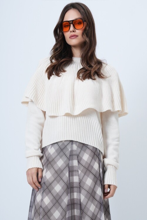 Bisiklet Yaka Pelerin Detaylı Fitilli Triko Kazak