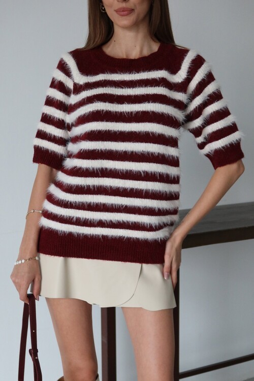 Bisiklet Yaka Püsküllü Kısa Kollu Çizgili Triko Bluz