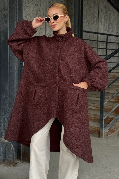 Bordo Çift Cepli Asimetrik Kesim Düğme Kapamalı Astarsız Kaban