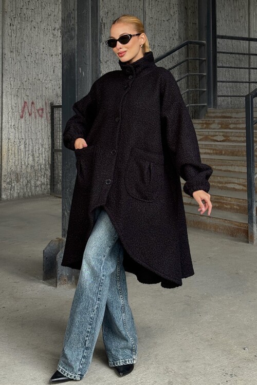 Çift Cepli Asimetrik Kesim Düğme Kapamalı Kaşe Kaban