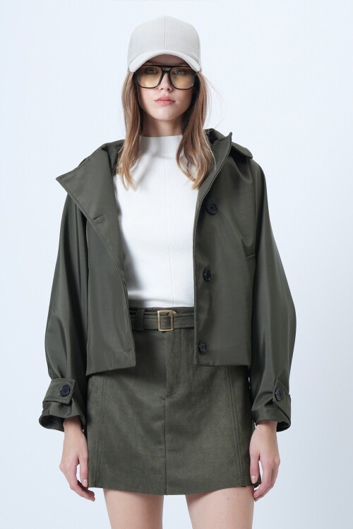 Çift Cepli düğme Kapamalı Kısa Trençkot