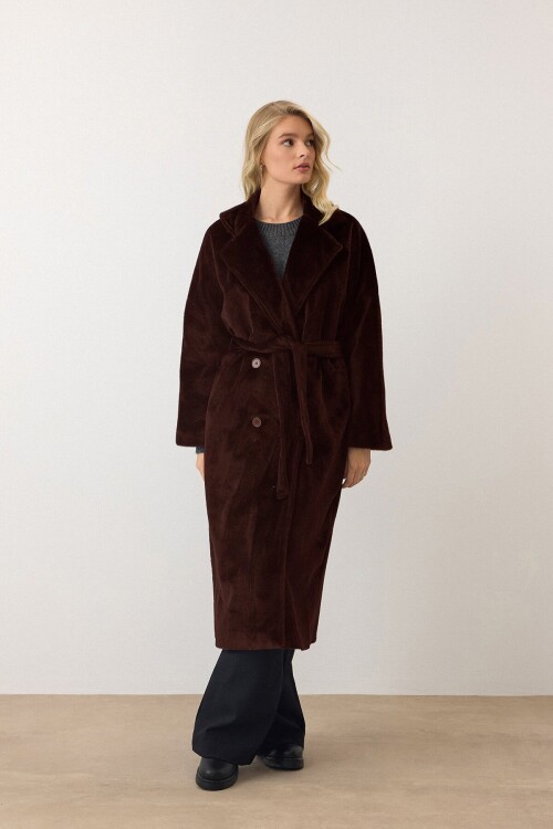 Çift Düğmeli Yumuşak Dokulu Kaşe Kaban