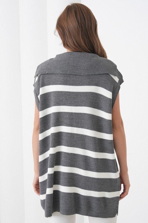 Çizgili Düşük Kol Polo Yaka Triko Süveter