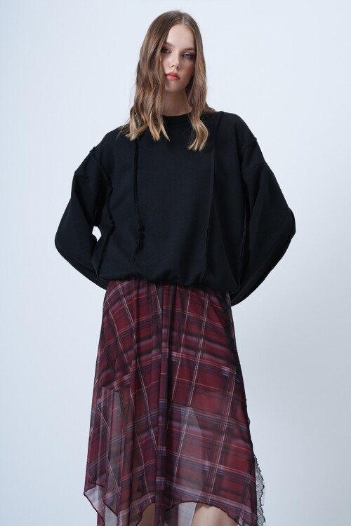 Dikiş Detaylı Oversize Tasarım Sweatshırt