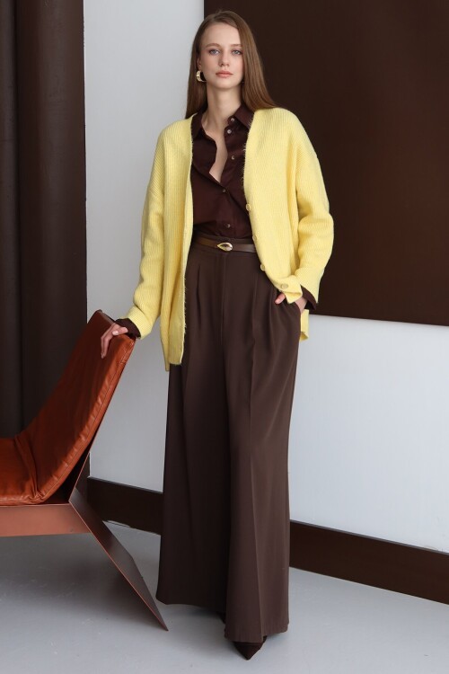 Düğme Kapamalı Fitilli Uzun Triko Hırka