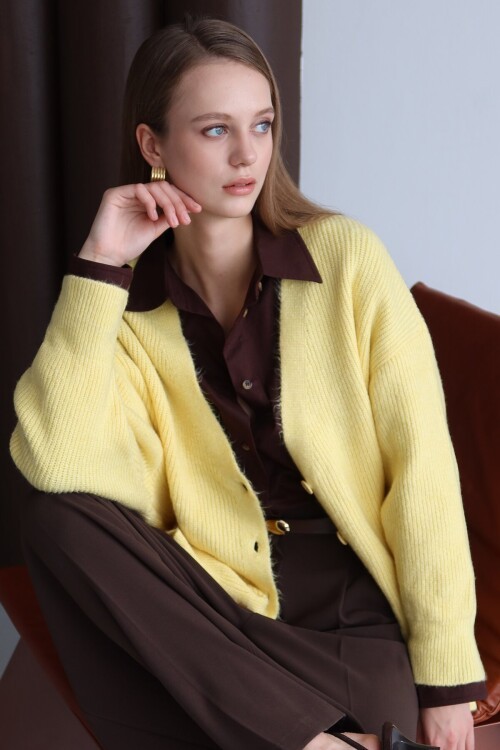 Düğme Kapamalı Fitilli Uzun Triko Hırka