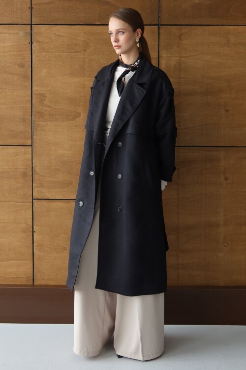 Düğme Kapamalı Kuşaklı Trençkot