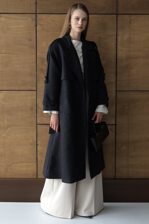 Düğme Kapamalı Kuşaklı Trençkot