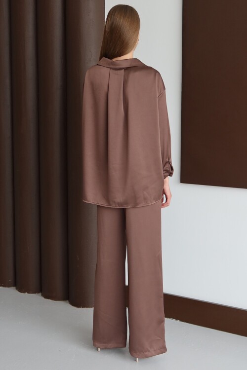 Düğmeli Oversize Saten Gömlek
