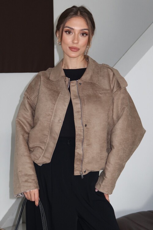 Fermuar Kapamalı Kemer Detaylı Ceket