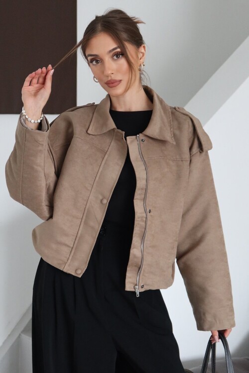 Fermuar Kapamalı Kemer Detaylı Ceket