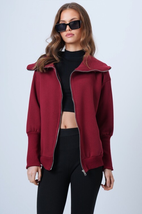 Fermuarlı Geniş Yakalı Uzun Kollu Sweatshirt