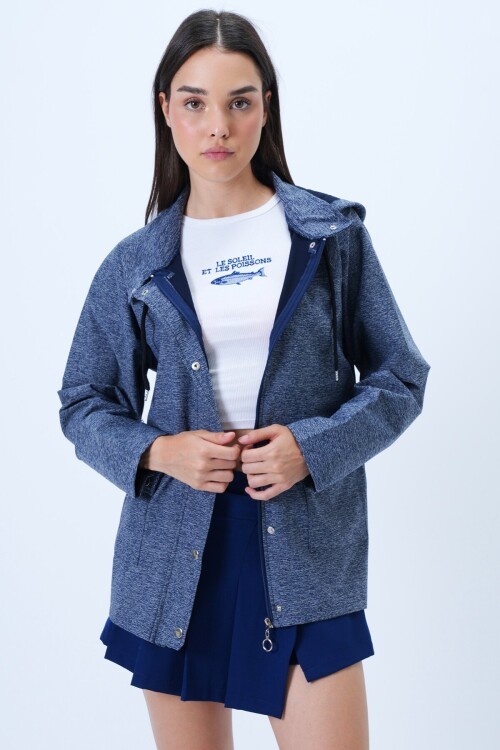 Fermuarve Çıtçıt Kapamalı Kapüşonlu Çift Cepli Ceket