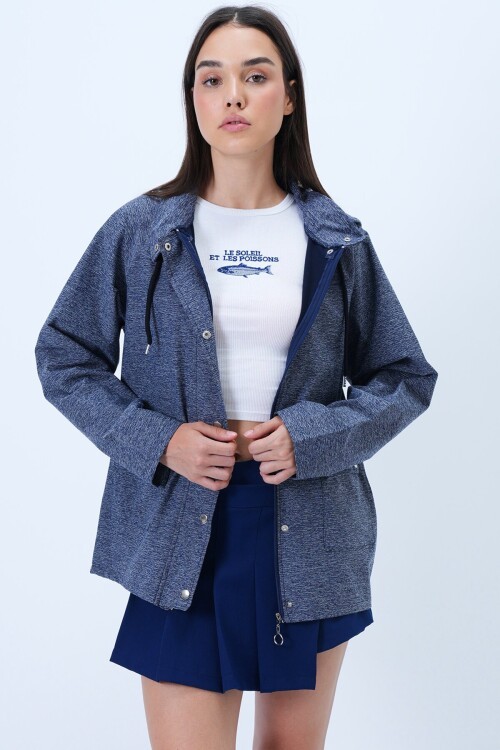 Fermuarve Çıtçıt Kapamalı Kapüşonlu Çift Cepli Ceket