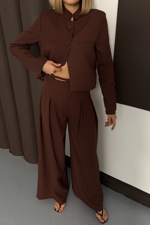 Hakim Yaka Blazer Ceket ve Pileli Palazzo Pantolon Takım