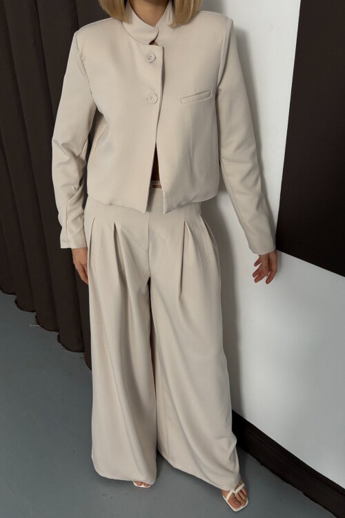 Hakim Yaka Blazer Ceket ve Pileli Palazzo Pantolon Takım