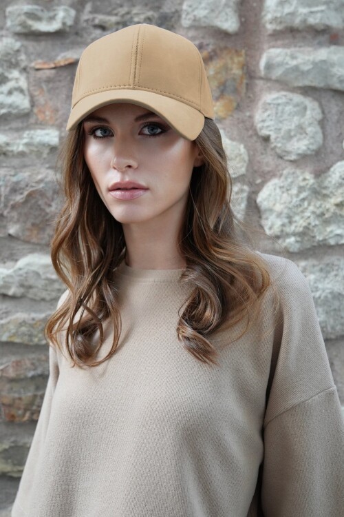 Kadife Dokulu Kavisli Siperlik Ayarlanabilir Şapka