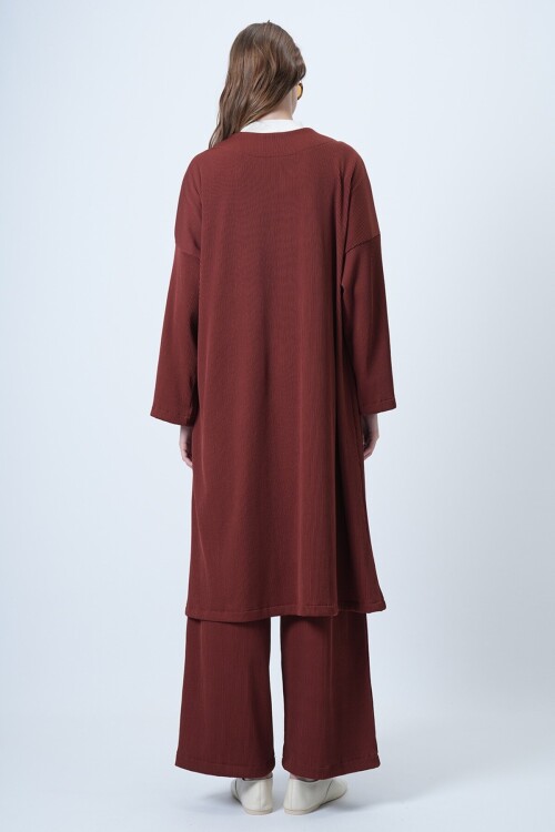 Kadife Uzun Ceket Ve Bol Kesim Kendinden Kordonlu Pantolon Takım