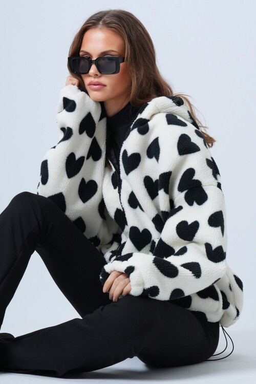 Kalpli Dik Yaka İçi Astarlı Cepli Oversize Peluş Mont