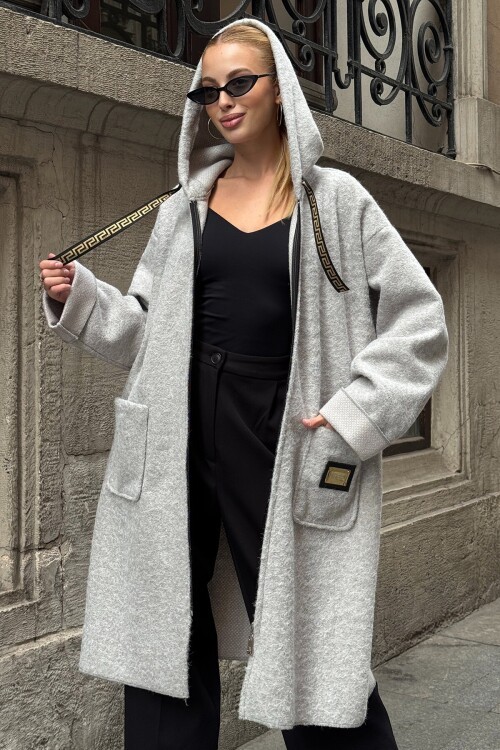 Gri Kapüşonlu Fermuar Kapamalı Torba Cepli Astarsız Kaban