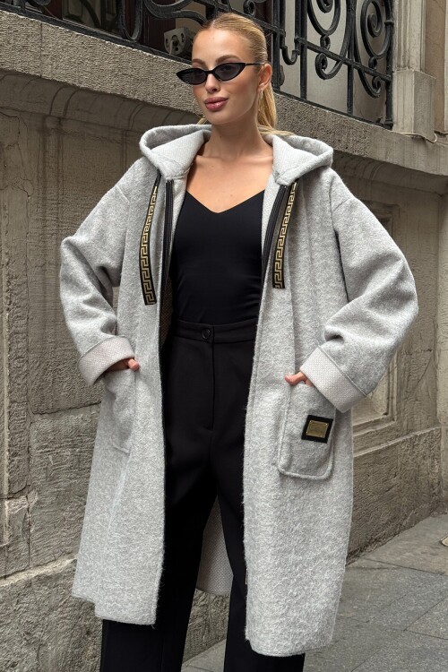 Gri Kapüşonlu Fermuar Kapamalı Torba Cepli Astarsız Kaban