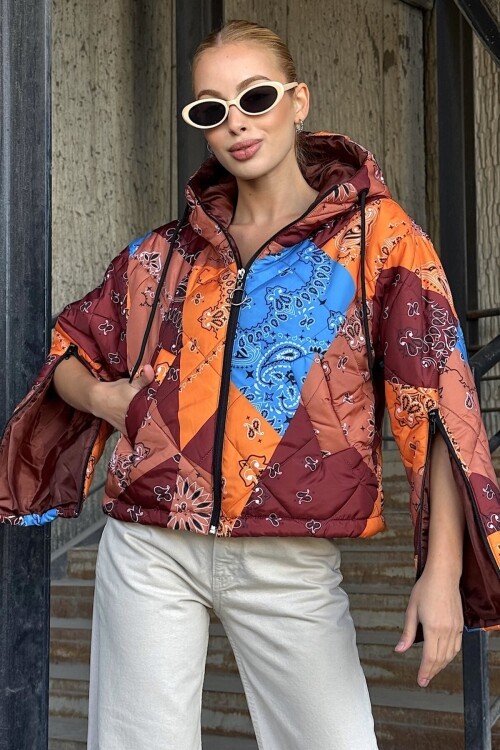 Kapüşonlu Kol Fermuarlı Kapitone Şişme Mont