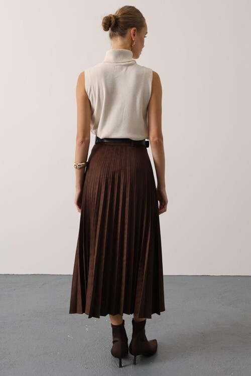 Kemer Detaylı Piliseli Midi Boy Süet  Etek